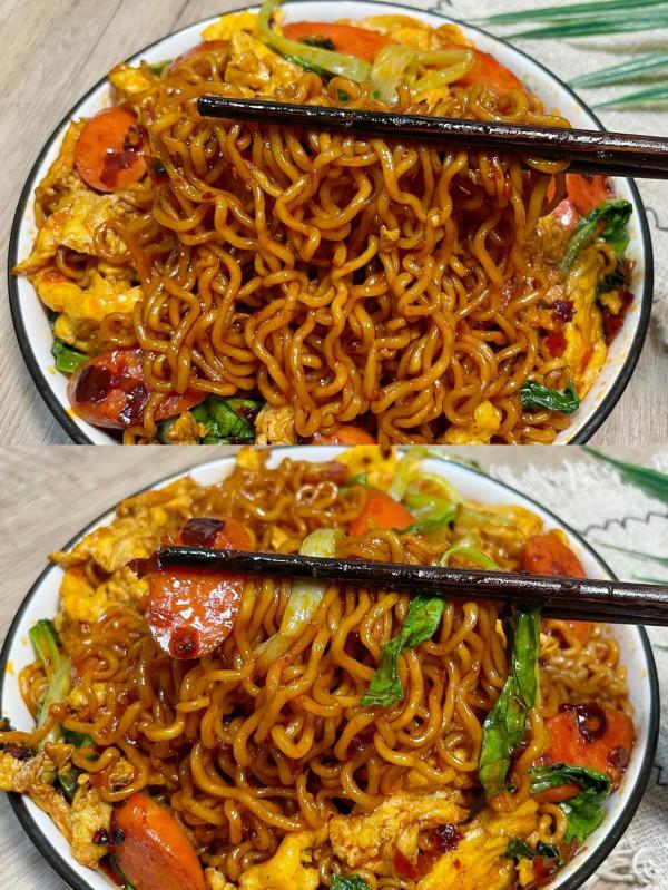 秒殺街邊夜市的老乾媽三鮮炒麵