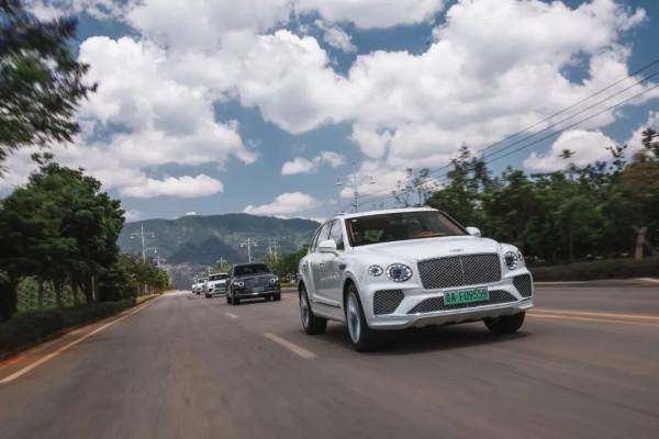 賓利的第一份新能源答卷,試駕添越PHEV 賓利的第一份新能源答卷,試駕添越PHEV