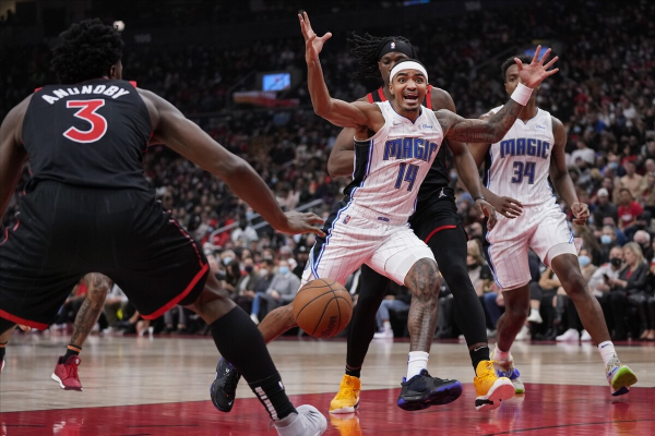 薩格斯21分!魔術遭遇3連敗,猛龍首發合砍83分,巴恩斯建功 薩格斯21分!魔術遭遇3連敗,猛龍首發合砍83分,巴恩斯建功