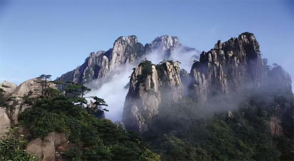 江西一4A景區內，空氣新鮮、水質極佳，是有名的避暑勝地