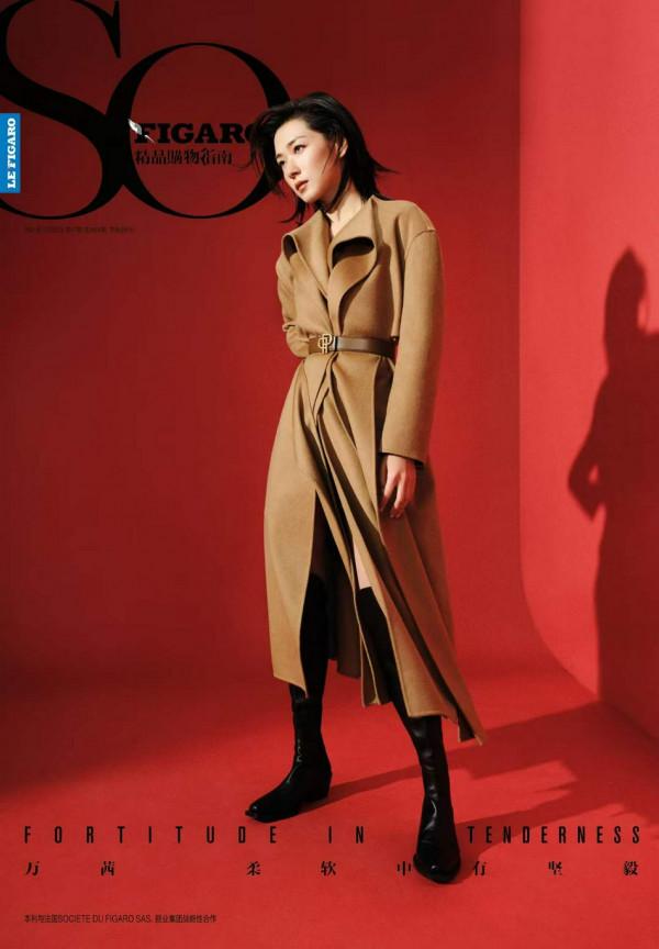 萬茜紅色光影大片曝光，眼神篤定氣場十足，展現大女人姿態