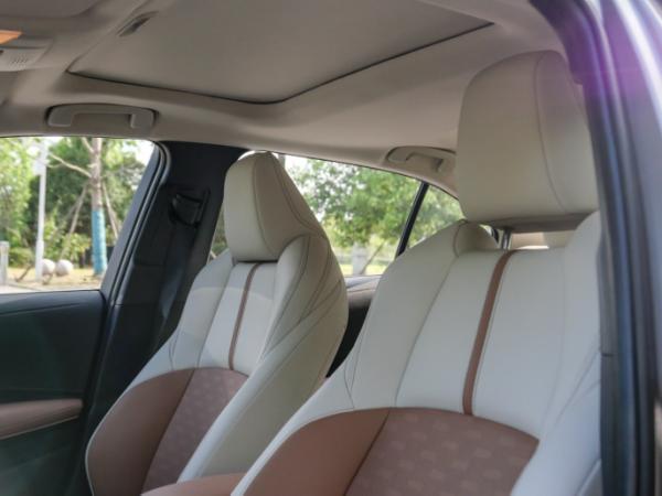 凱美瑞同款動力!頂配還不到16萬 豐田凌尚也太猛了吧? 凱美瑞同款動力!頂配還不到16萬 豐田凌尚也太猛了吧?