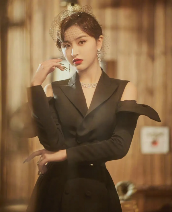 娛樂記憶 | 因為發胖上熱搜的奇女子 金子涵 娛樂記憶 | 因為發胖上熱搜的奇女子 金子涵