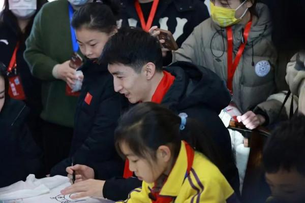 體視界丨5天3起球員猝死事件！心臟疾病已成世界足壇“頭號殺手”；山東泰山時隔11年再奪中超冠軍