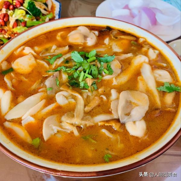 陝西大哥自創重口味早餐,22元一碗火了20年,外地人卻說吃不慣 陝西大哥自創重口味早餐,22元一碗火了20年,外地人卻說吃不慣