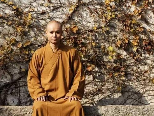 3次婚姻4次創業，得罪5大腕後想當和尚，樂嘉自毀路上的瘋狂往事