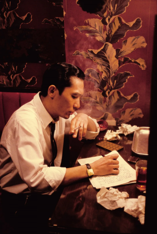 張國榮的黃皮衣，被人 62 萬買走了