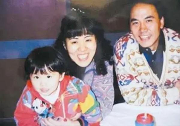 郎平女兒曬與弟弟合照，父親白帆為照顧她15年不娶，60歲2婚生子