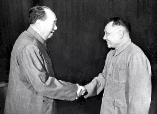 1973年，毛澤東時隔4年再見鄧小平：這些年怎麼過的？小平：等待