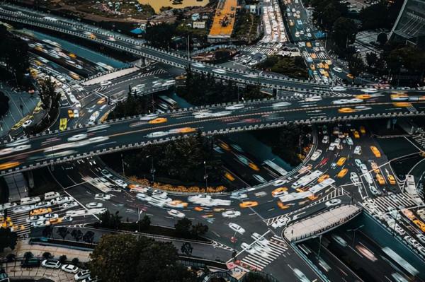川藏線上遇到危險，在外地，永遠都要尊重當地的習俗和傳統