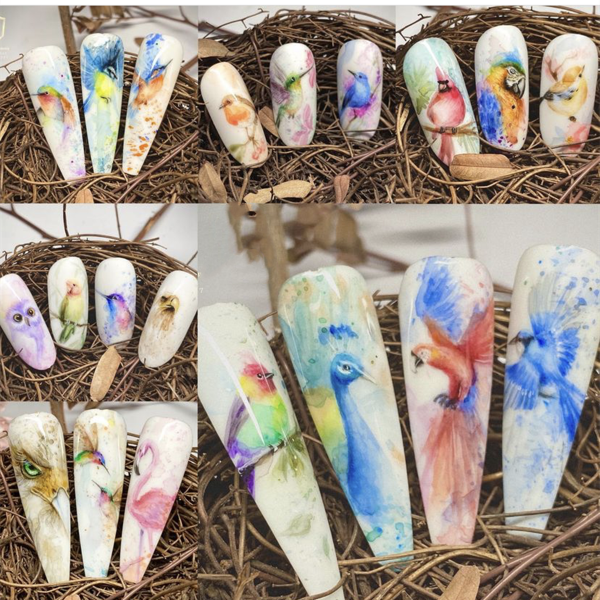 在指甲上進行二次元創作，動漫的影響力已經影響到了美妝行業