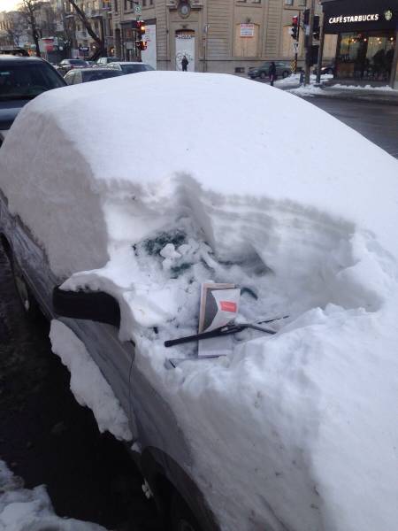 99個難得一見的照片，一塊下雨的雲，飛翔的虎鯨，維多利亞風服裝