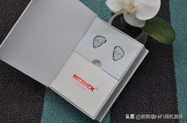 超高性價比，NICEHCK原道家出品入耳式兩圈一鐵，DB3圈鐵耳機評測