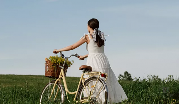 《被討厭的勇氣》:人生最好的狀態,是活在當下 《被討厭的勇氣》:人生最好的狀態,是活在當下