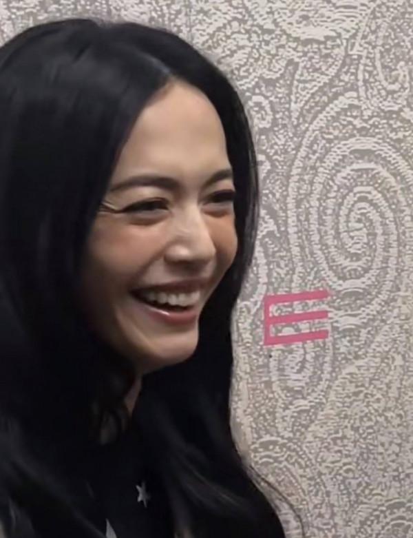 遠離格格巫下巴、發麵饅頭臉，優雅老去才是中年女星最美的狀態