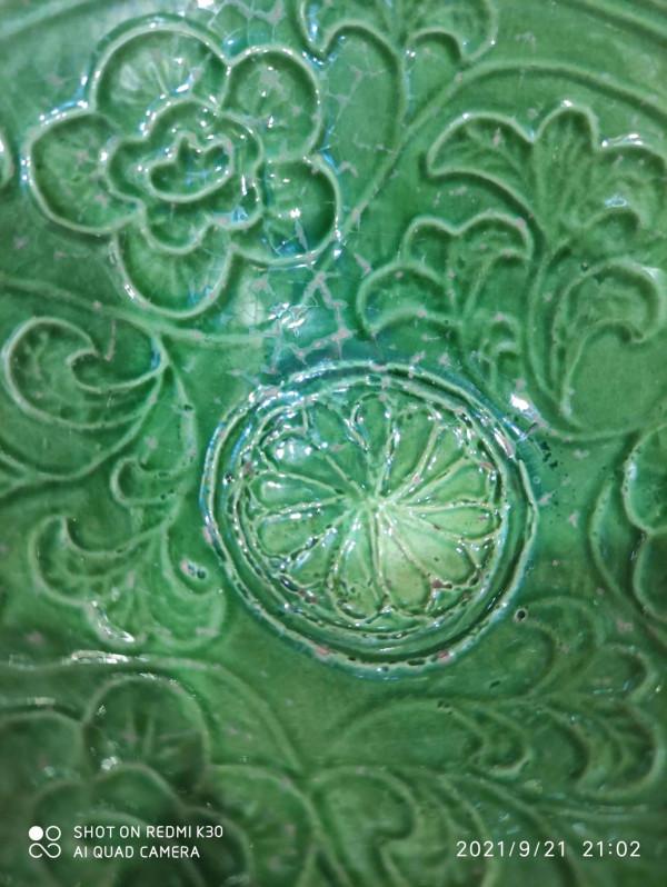 契丹遼上京窯蓮瓣印花綠釉碗公元1100-1125年作品_國寶級