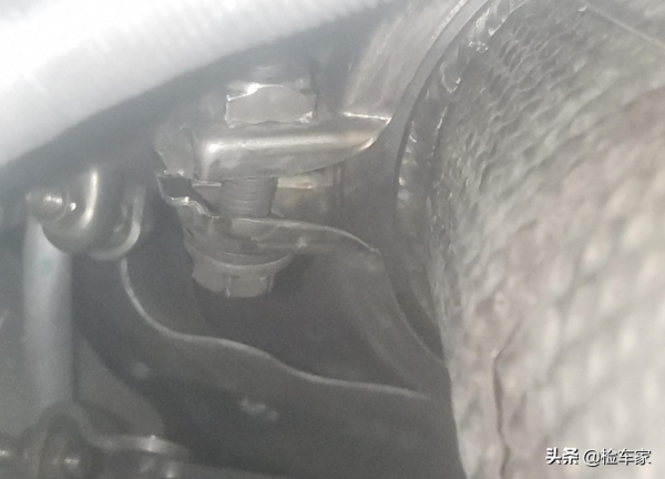 為了買這輛70萬的寶馬M4，買家找了三個人驗車！這車況真少見