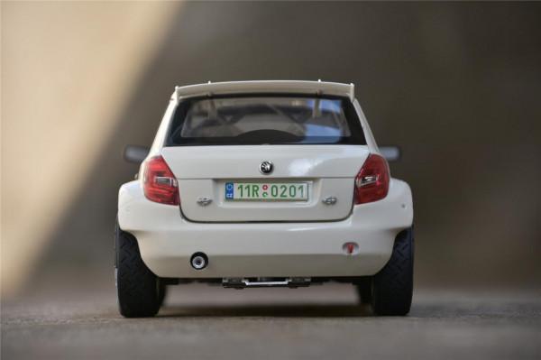 斯柯達晶銳Super2000拉力賽車模近距離賞析 斯柯達晶銳Super2000拉力賽車模近距離賞析