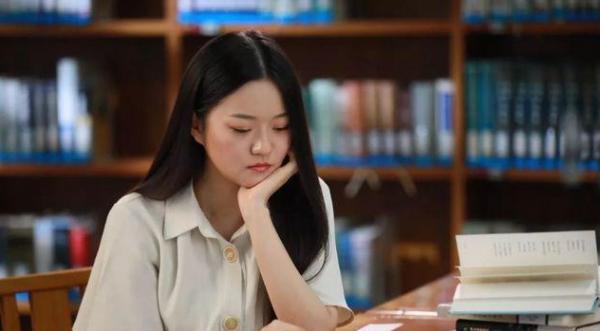 研究生導師，為何總想勸學生“讀博”？是為考生好還是另有玄機？