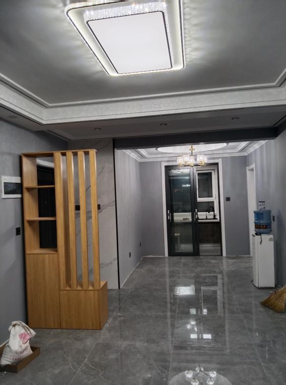 歷時6個月，終於馬上裝修完成了，96平小三室，花了20萬