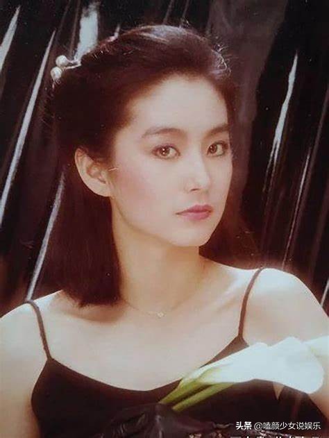 從圓臉到錐子臉再到小方臉，近20年娛樂圈審美是被誰帶偏的？