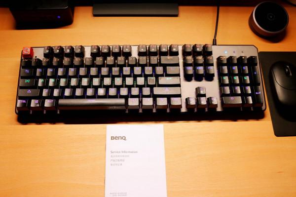 一步到位,明基ScreenBar Halo,螢幕掛燈界的天花板,真香 一步到位,明基ScreenBar Halo,螢幕掛燈界的天花板,真香