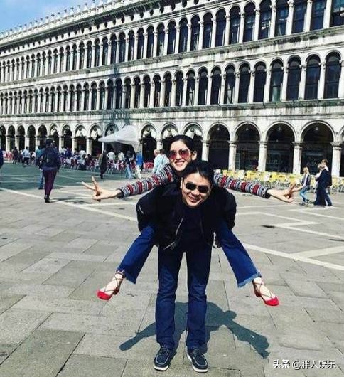 &OpenCurlyDoubleQuote;奶茶妹妹&rdquo;章澤天：和劉強東熬過&OpenCurlyDoubleQuote;性侵門&rdquo;，她比你想象得清醒