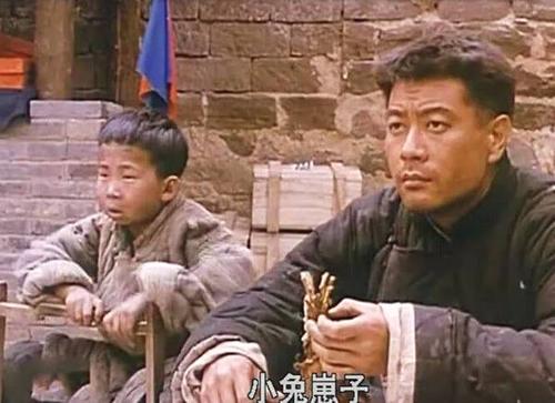 巫剛：從木工、電工到著名演員，離異後61歲仍單身