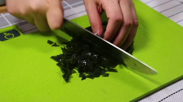 寶寶光吃不長個，這樣做補鈣又補鋅，比牛奶補鈣，比火腿腸還好吃