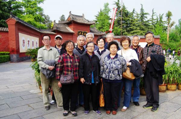 寄情山水 白馬寺 牡丹園 龍門石窟 皇城府 王莽嶺 畢業51年同學會（1）