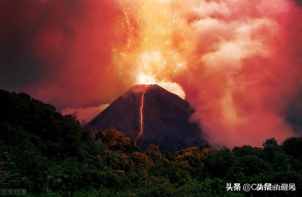 日本爆發火山噴發,警戒級別提高到3級,規模為5級 日本爆發火山噴發,警戒級別提高到3級,規模為5級