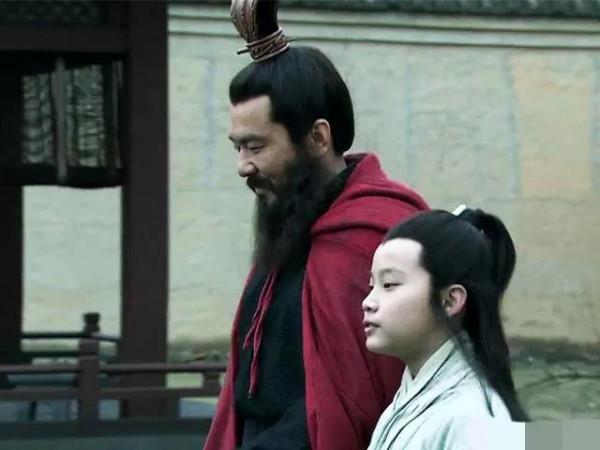 曹操臨終前把年僅五歲的幼子曹幹託付給曹丕，曹丕是如何待他的？