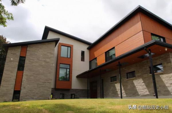 多倫多夫婦推倒小屋自建7000尺豪宅 三家人一起住 每週還輪著做飯 多倫多夫婦推倒小屋自建7000尺豪宅 三家人一起住 每週還輪著做飯