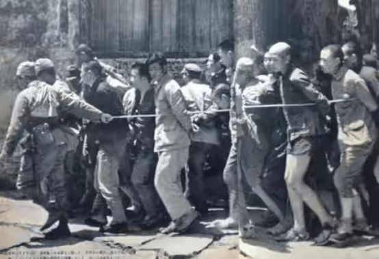 日本女子嫁給中國勞工,產下一子便50年未見,再見丈夫已兒孫滿堂 日本女子嫁給中國勞工,產下一子便50年未見,再見丈夫已兒孫滿堂