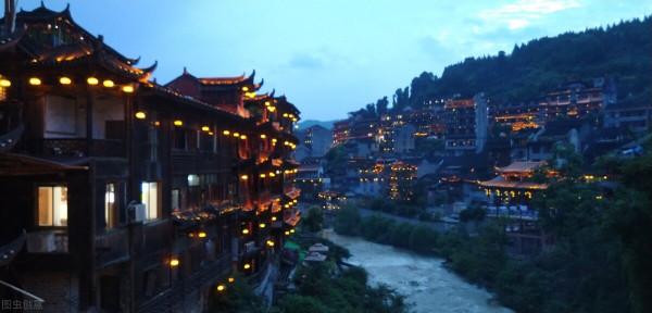 中秋國慶，找一個安靜的古鎮小住幾日，體會別樣的“慢生活”