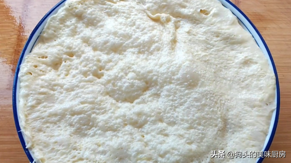 全家都愛吃的麵包,不用揉麵,不用出膜,出爐柔軟又拉絲,太香了 全家都愛吃的麵包,不用揉麵,不用出膜,出爐柔軟又拉絲,太香了