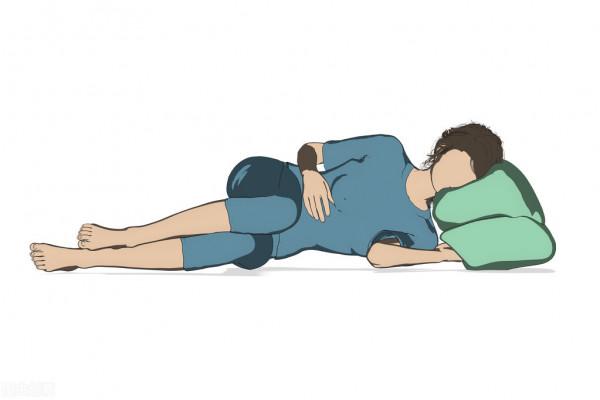 腰突、肩周炎、腸胃不好，什麼睡姿更適合你？