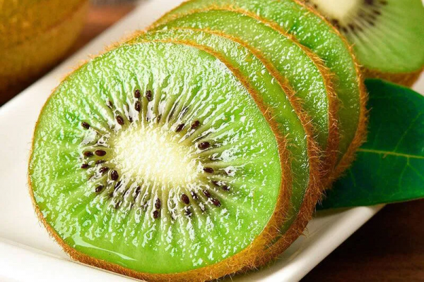 社群團購巨頭大撤退