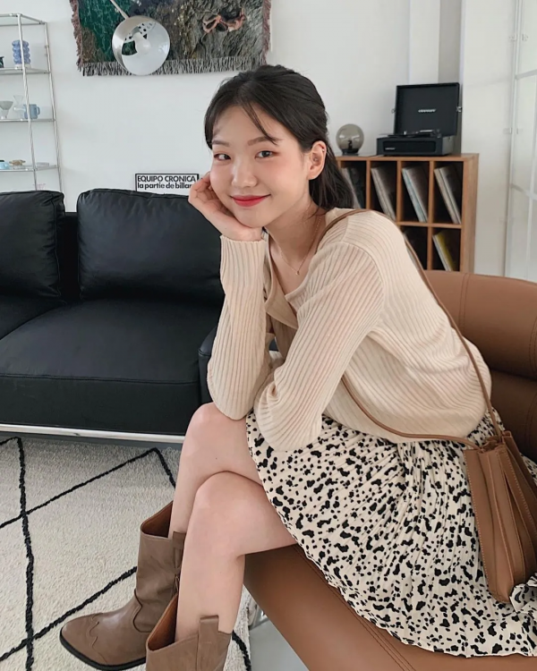 針織衫 +5件下裝，上班上學照著穿好看又時髦