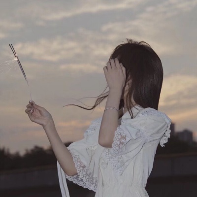 六週年拉菲草事件,帶給我們哪些戀愛啟示? 六週年拉菲草事件,帶給我們哪些戀愛啟示?