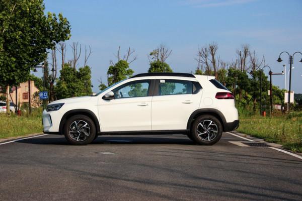 更符合年輕人審美 試駕新款雪鐵龍C3-XR 更符合年輕人審美 試駕新款雪鐵龍C3-XR