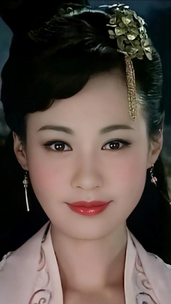 《活佛濟公》楊雪飾白靈