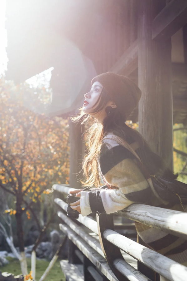 馬丁靴+連衣裙=秋冬王炸組合，顯高顯瘦，時髦慘了