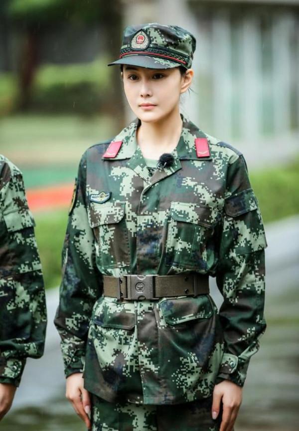 英姿颯爽的7位女星,演軍人只服她們,高顏值不說,最具軍人氣質 英姿颯爽的7位女星,演軍人只服她們,高顏值不說,最具軍人氣質