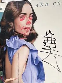 當紅女星被嘲劇中穿搭太辣眼!到底什麼才是法式風格啊? 當紅女星被嘲劇中穿搭太辣眼!到底什麼才是法式風格啊?