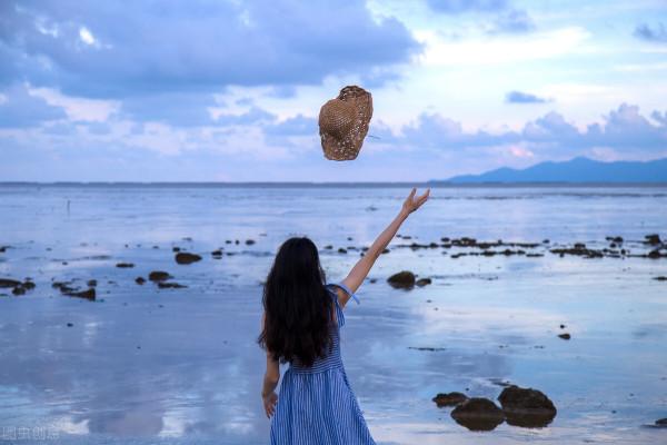 說話見人品，低谷見人性，金錢見人心