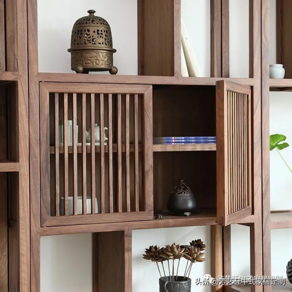 148㎡新中式，黑檀+黑胡桃傢俱，通透禪意，一進門就被治癒了