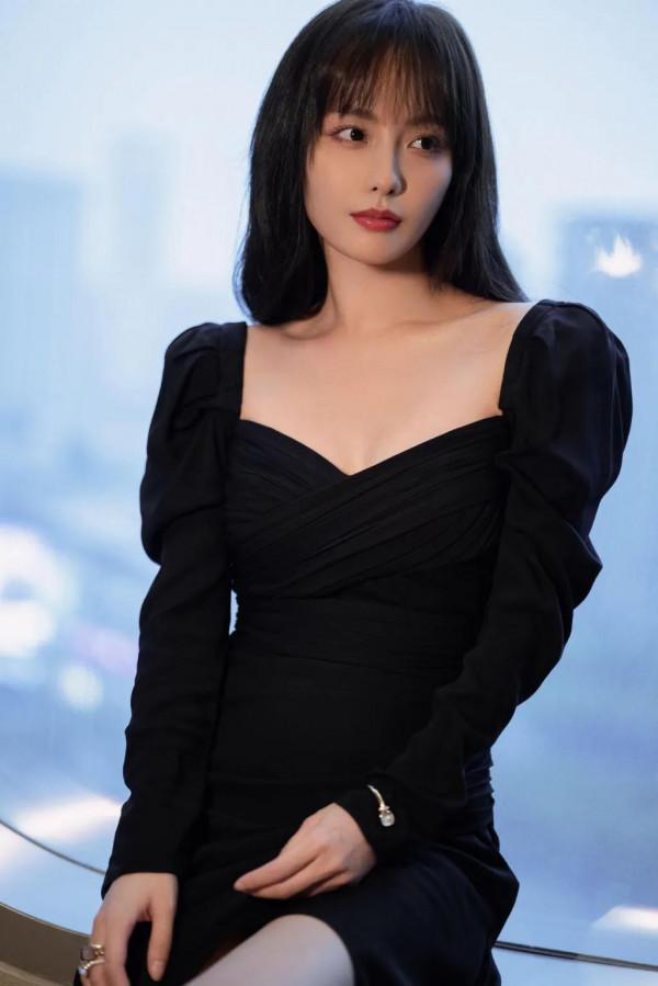 人間絕色！張嘉倪