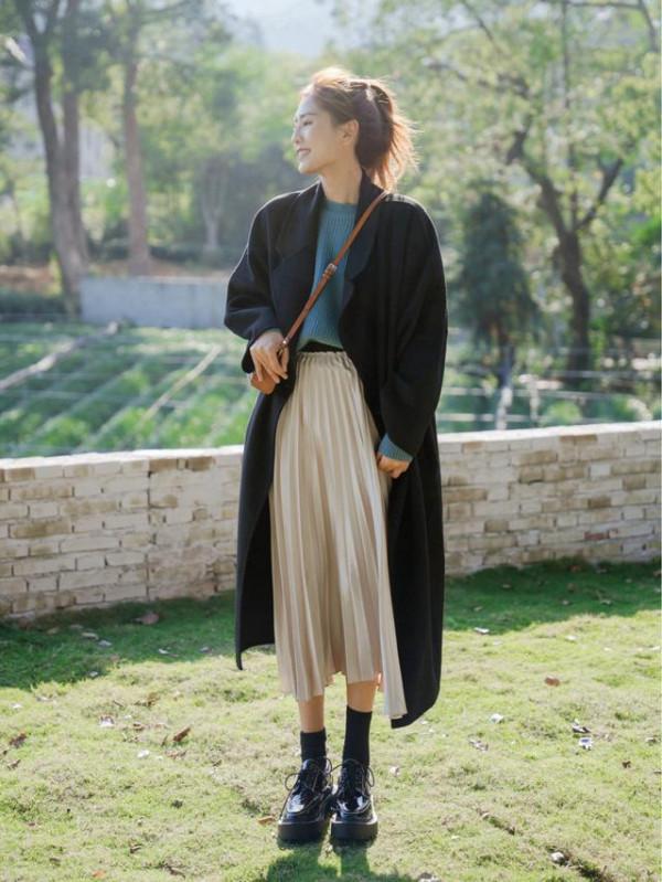 冬天穿“長大衣”，搭配什麼鞋子更有範？試試這3雙，高階上檔次