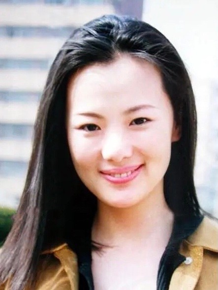 和王菲的初戀相愛28年，51歲的詠梅才是人間清醒